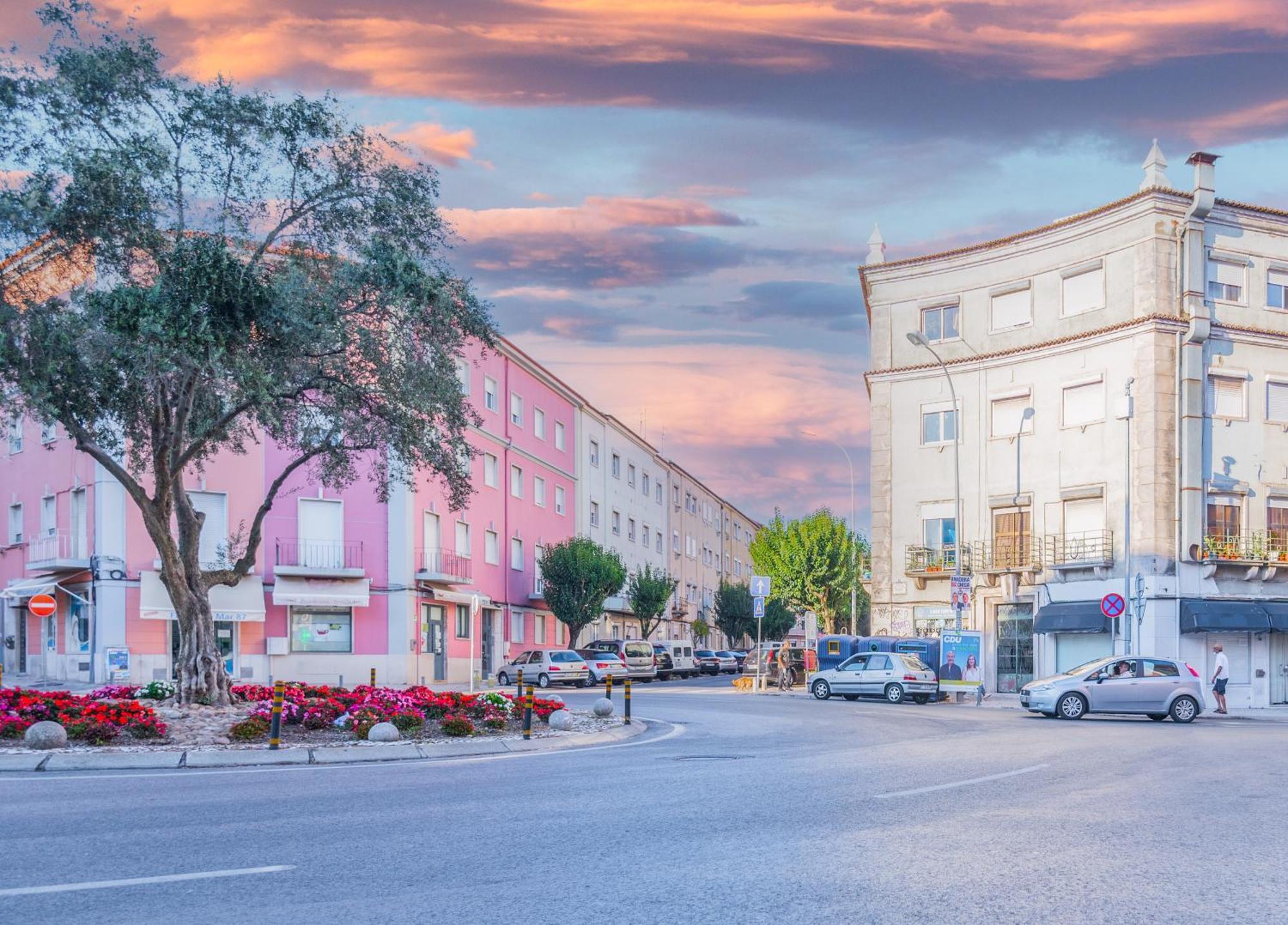 فندق April Square By Lisbon With Sintra أمادورا المظهر الخارجي الصورة